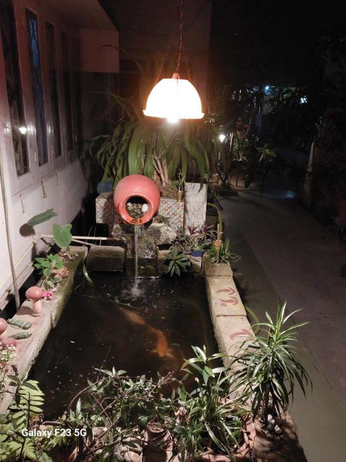 Shree Homes- Ac Delux Suite グワーハーティー エクステリア 写真